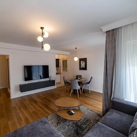 28 Podgorica