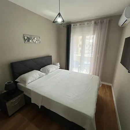 28 * Podgorica