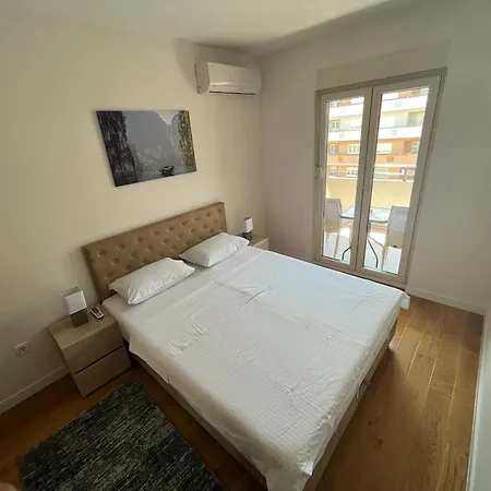 28 Apartment